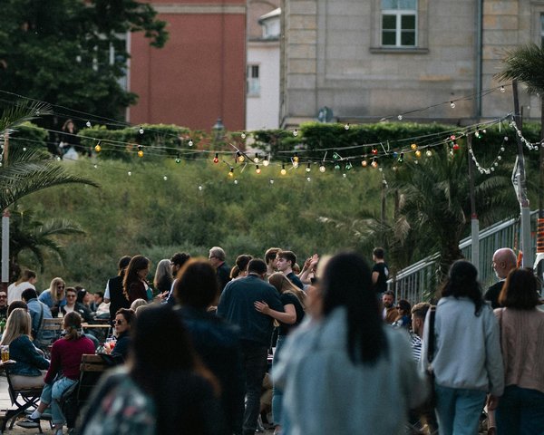 Les astuces mode pour une beauté éclatante et sans effort